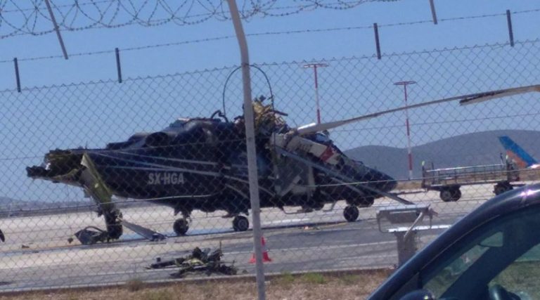 Σπάτα: Ελικόπτερο κόπηκε στα… δύο και τυλίχτηκε στις φλόγες