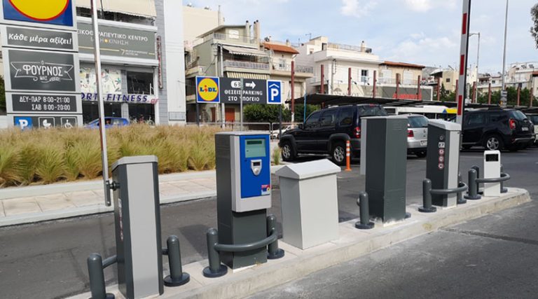 Αγωνία για παιδάκι που χάθηκε έξω από σούπερ μάρκετ της Ραφήνας