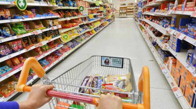 Σούπερ μάρκετ – Σε ενδιαφέρει! Μειώνουν τις ποσότητες στις συσκευασίες, αυξάνουν τις τιμές – Δες ποια προϊόντα
