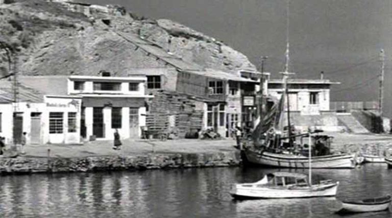 Όταν η Αλίκη Βουγιουκλάκη έκανε… “ζαβολιές” στο λιμάνι της Ραφήνας (φωτό+βίντεο)