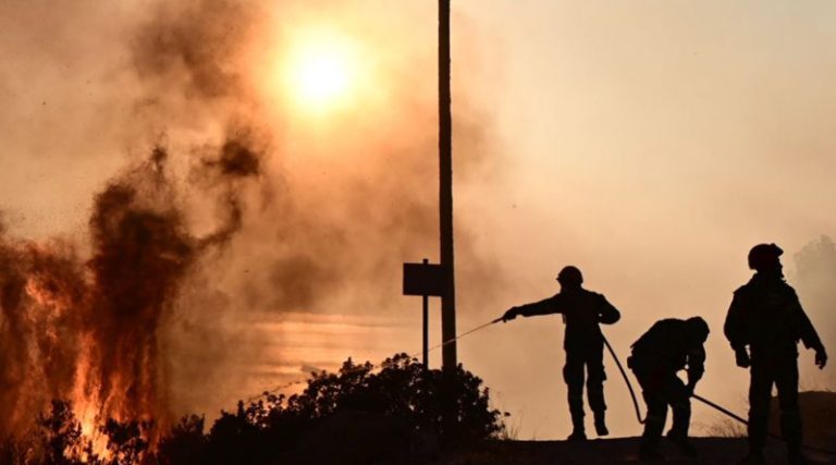 “Καμπανάκι” από την Πολιτική Προστασία για την Τετάρτη: Ακραίος κίνδυνος για φωτιά στην Αττική και σε άλλες πέντε περιφέρειες