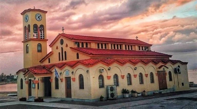 Πανηγυρίζει ο Ιερός Ναός Κοιμήσεως της Θεοτόκου στην Αρτέμιδα