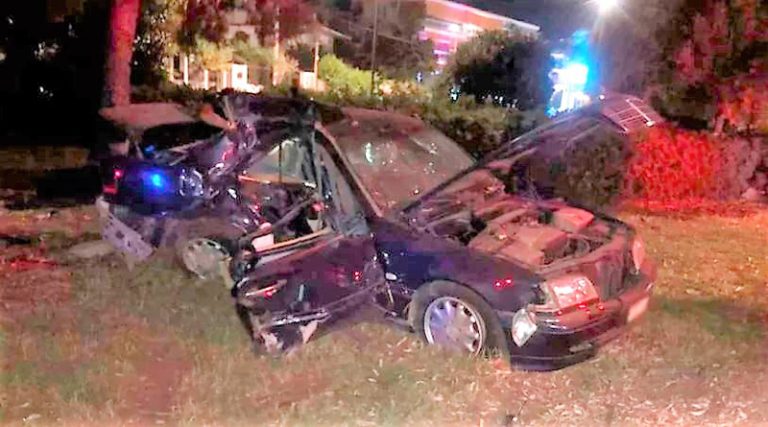 Βούλα: Σμπαράλια το αυτοκίνητο που σκοτώθηκε ο 20χρονος φοιτητής (φωτό)