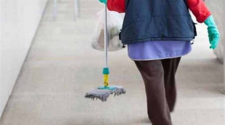 Ραφήνα: Ζητείται καθαρίστρια για πενθήμερη ημιαπασχόληση